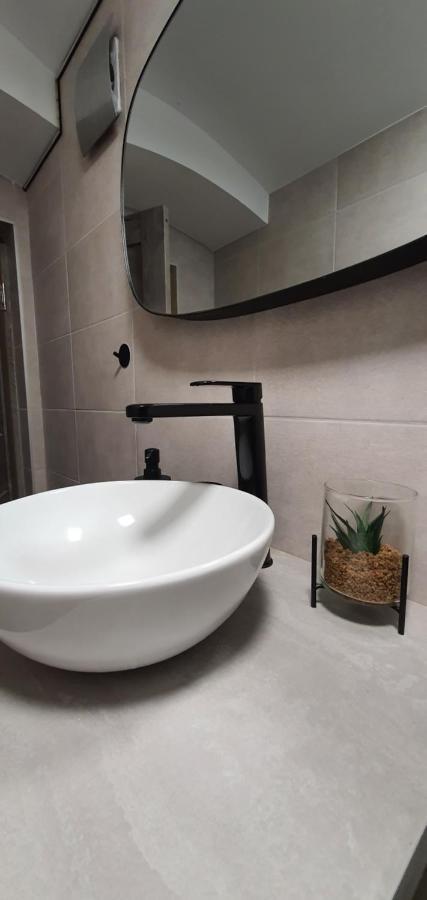 Cbt Apartament Тімішоара Екстер'єр фото